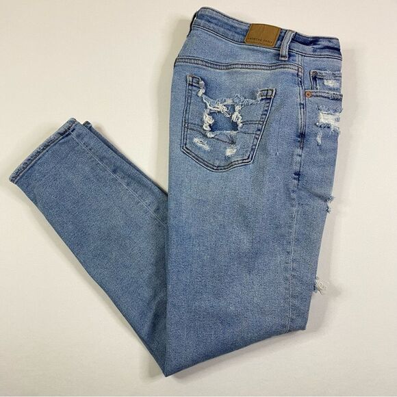 American Eagle Mom Jeans Womens 2 Light Denim Stretch Distressed Ripped Thrashed - Picture 1 of 12